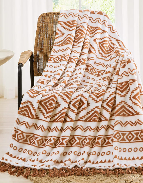 Load image into Gallery viewer, Boho Throw Blanket, Terrcotta Aztec Throw Blankets for Couch Summer (50 * 60 Inches)
