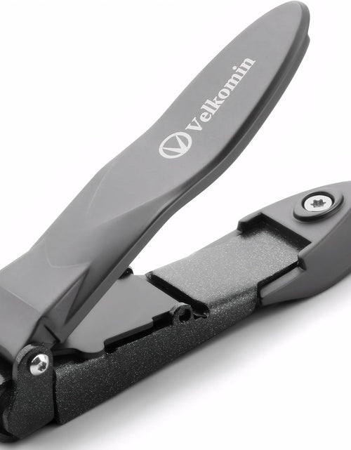 Load image into Gallery viewer, Nail Clippers for Men with Catcher, Ergonomic Design Self-Collecting Sharp Blade Durable Nail Clipper Cutters
