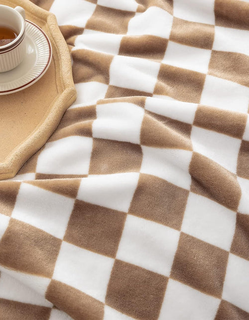 Load image into Gallery viewer, Throw Blankets Flannel Blanket with Checkerboard Grid Pattern Soft Warm and Cozy for All Seasons (Khaki, 40&quot;x50&quot;)
