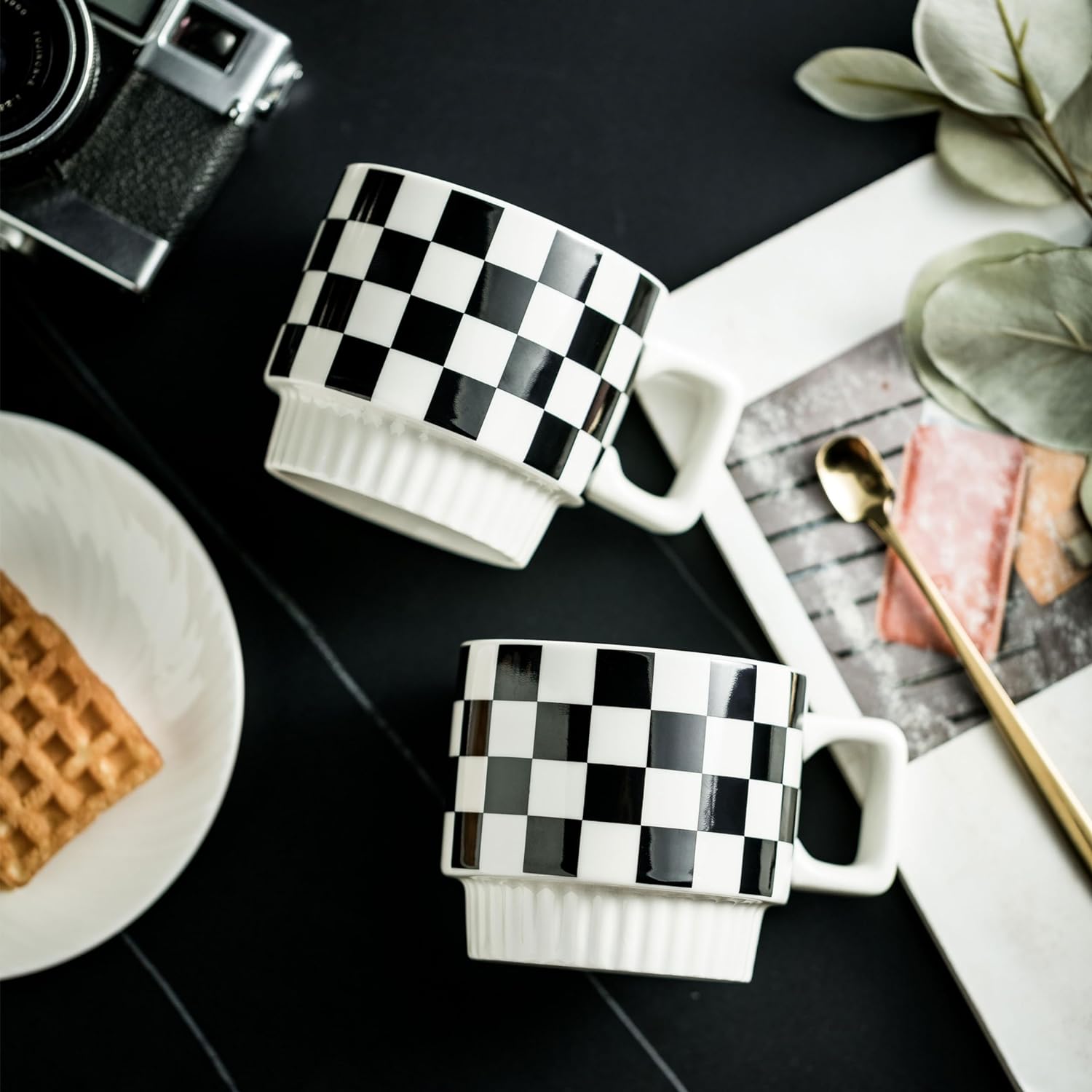 Stackable Coffee Mug Set of 4 with Rack 11 oz Tea Cup Set with Little Spoon (Black & White Pattern)