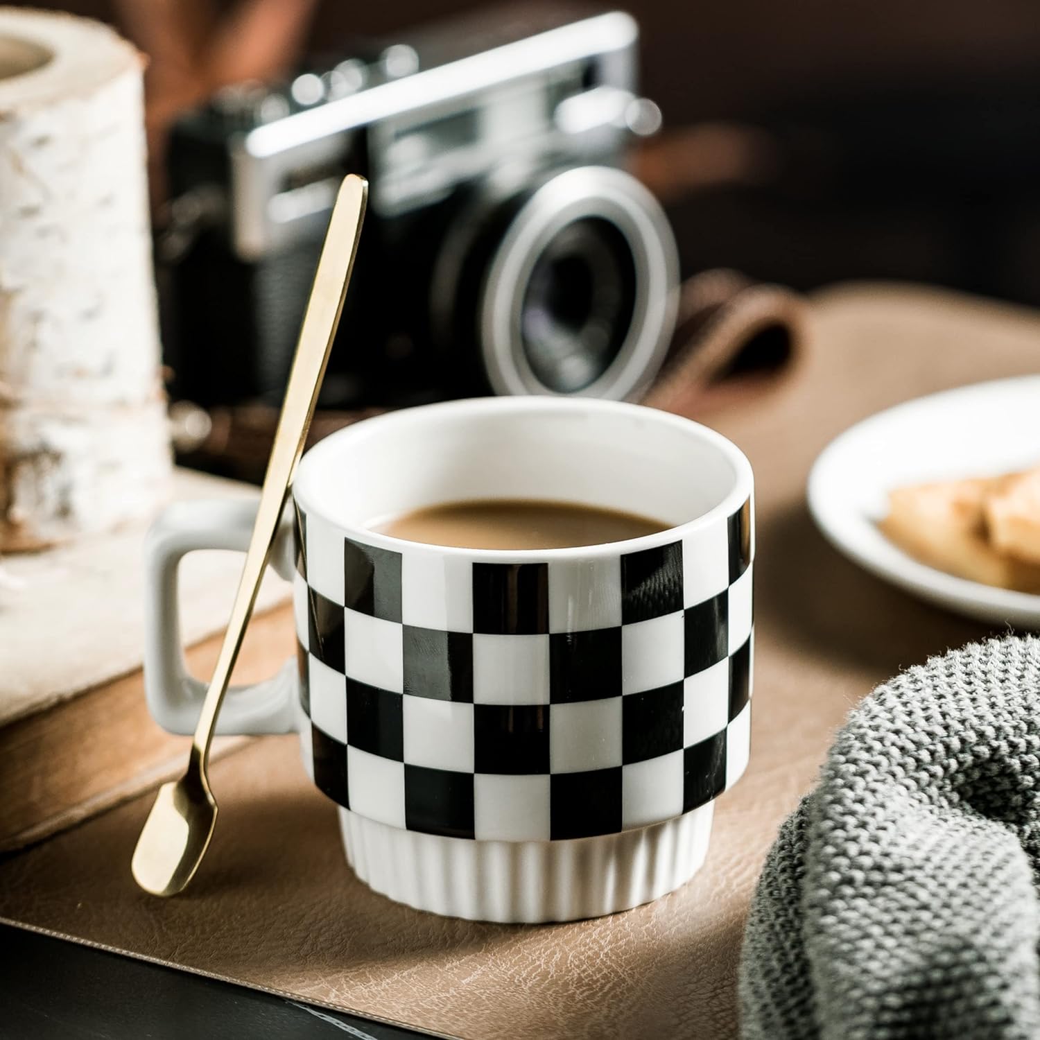 Stackable Coffee Mug Set of 4 with Rack 11 oz Tea Cup Set with Little Spoon (Black & White Pattern)