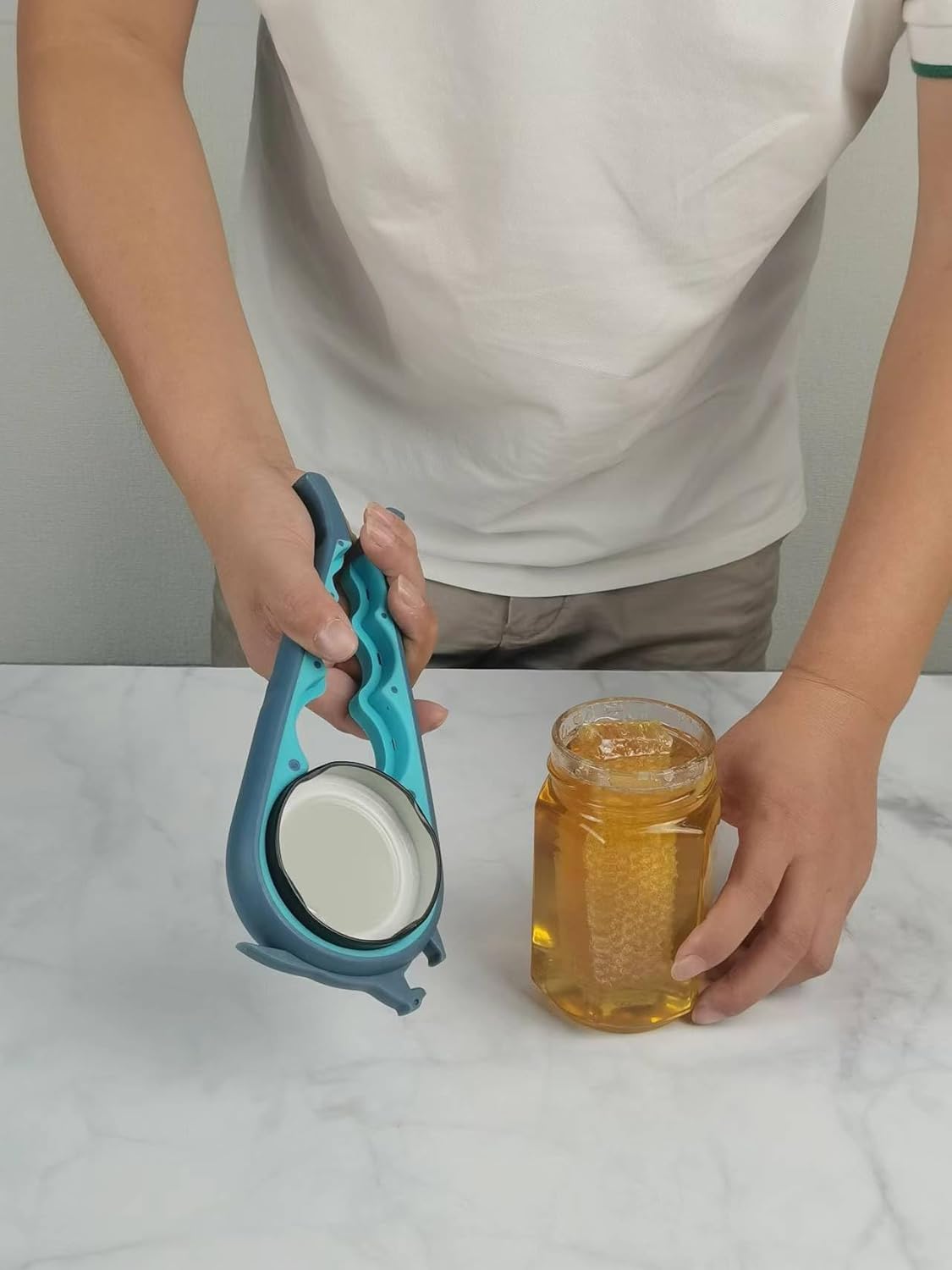 Jar Opener Bottle Opener and Can Opener