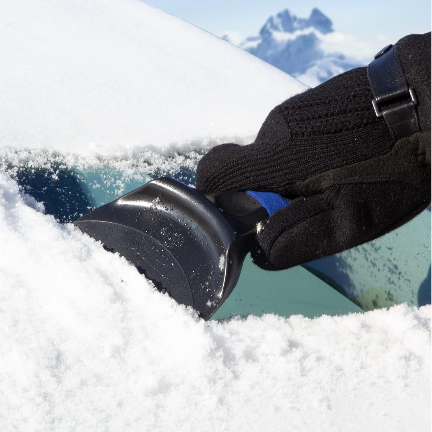 16621 Ice Crusher Ice Scraper (Colors May Vary)